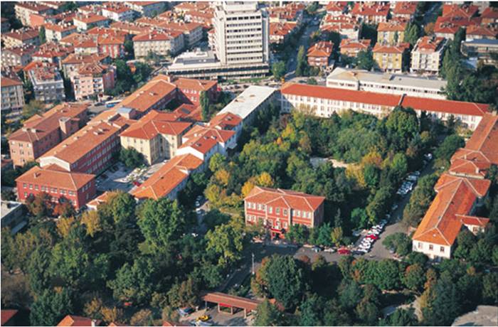 جامعة انقرة